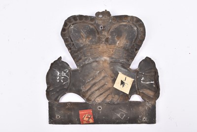 Lot 84 - A 19th Century lead Hand in Hand Fire Office firemark