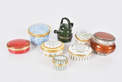 Lot 24 - A small collection of Halcyon Days Enamel boxes