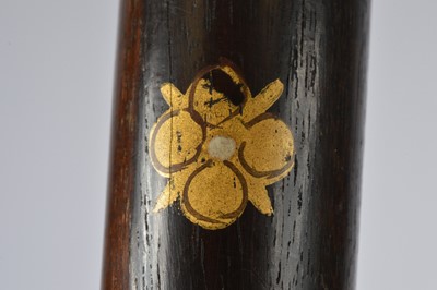 Lot 39 - A 20th Century two tone police truncheon