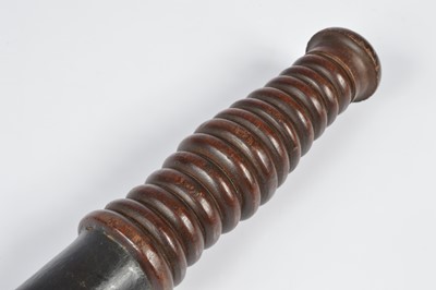 Lot 40 - A Victorian police constabulary truncheon