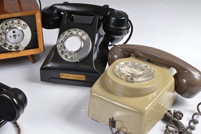 Lot 71 - A vintage dictograph telephone switchboard