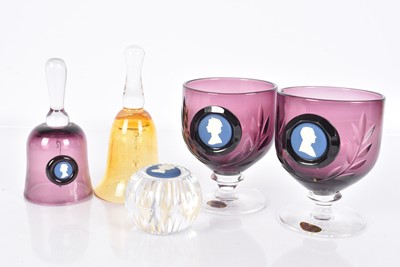 Lot 102 - A Wedgwood Glass Silver Jubilee Goblets