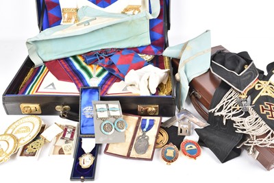 Lot 115 - A large selection of Masonic Items