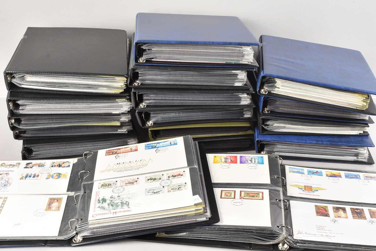 Lot 124 - An extensive collection of First Day Covers