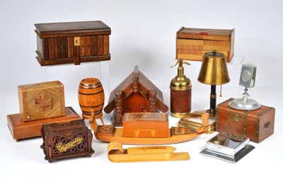 Lot 251 - A large collection of cigarette dispensers and boxes