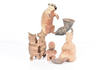 Lot 326 - A selection of Terracotta items