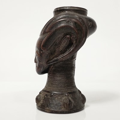 Lot 329 - A collection of African carved items