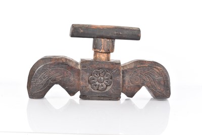 Lot 338 - An Indian carved wooden Grinder/Juicer