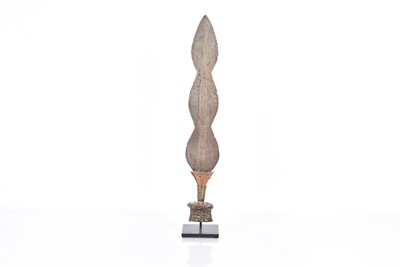 Lot 339 - A 19th Century Ngandu Saka Prestige Knife