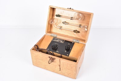 Lot 354 - An Osborne Garrett & Co Ltd (Ogee) Violet Ray Machine