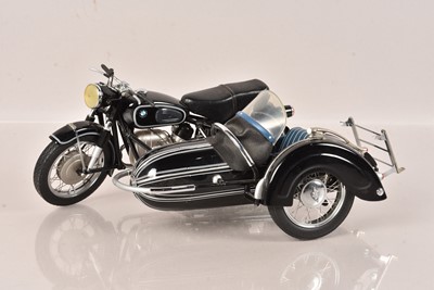 Lot 504 - A Franklin Mint 1/10 Scale Dicast 1957 BMW R-50 Motorcycle and Sidecar
