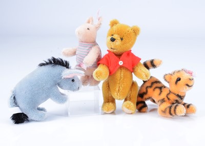 Lot 4 - A Steiff limited edition Winnie the Pooh miniature set
