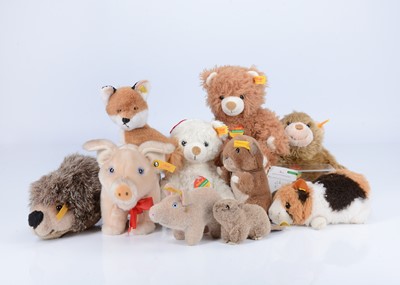 Lot 28 - Ten Steiff yellow tag soft toy animals and bears