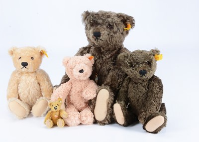 Lot 36 - Five Steiff yellow tag teddy bears