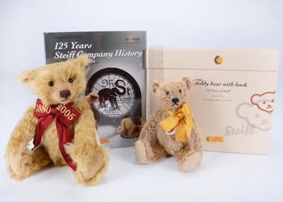 Lot 41 - A Steiff limited edition Teddy Bear with Book "125 Years of Steiff" by Gunther Pfeiffer