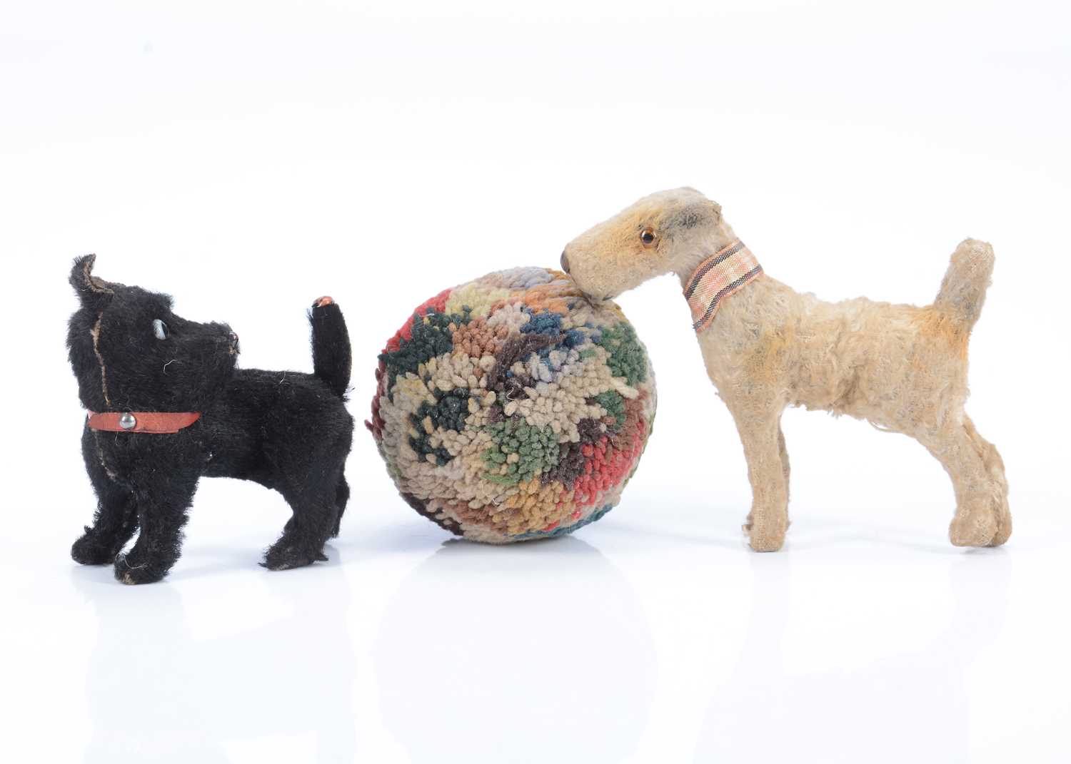 Lot 57 - Two 1930s toy dogs