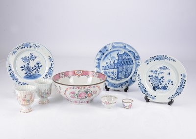 Lot 445 - A 18th century Chinese blue and white Kangxi porcelain ‘Pavilion’ plate