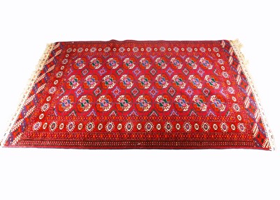 Lot 453 - An early 20th century woollen Teke Turkoman rug
