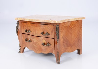 Lot 473 - A recent miniature French style commode