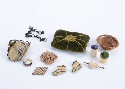 Lot 641 - 19th century sewing for the dolls’ house