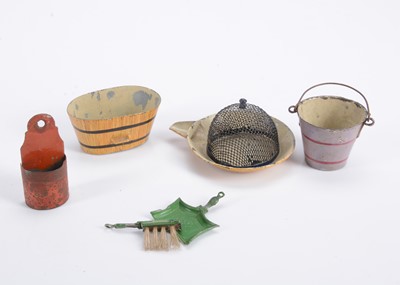 Lot 667 - 19th century German metal dolls’ house items
