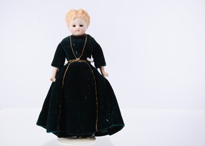 Lot 795 - An 19th century Alt, Beck & Gottschalck bisque shoulder-head dolls’ house doll