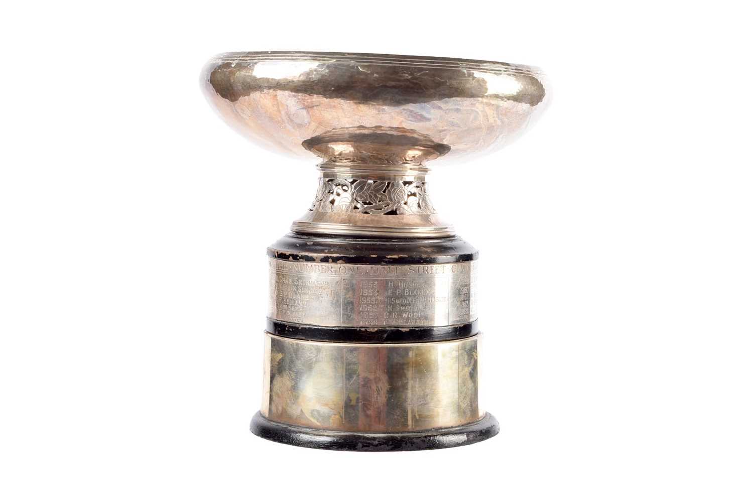 Lot 23 - A George V/George VI silver presentation rose bowl