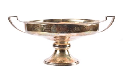Lot 25 - A George V silver presentation rose bowl