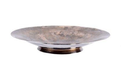 Lot 33 - A contemporary continental white metal presentation dish
