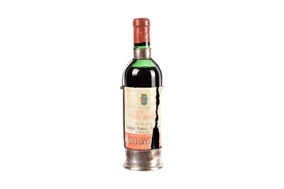 Lot 41 - A Spanish vintage half bottle of Bodegas Franco-Espanolas Rioja Royal Reserva red wine