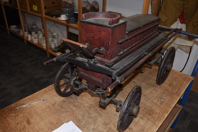 Lot 118 - An early 19th Century model fire engine