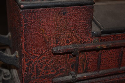 Lot 118 - An early 19th Century model fire engine