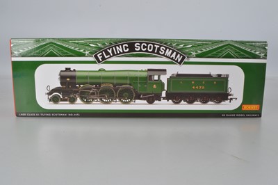 Lot 1 - The following 135 Lots are from a single owner collection and most Locomotives have DCC fitted Hornby (China) boxed 00 Gauge LNER green Class A1 4472 'Flying Scotsman' Locomotive and Tender