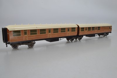 Lot 1 - The following 135 Lots are from a single owner collection and most Locomotives have DCC fitted Hornby (China) boxed 00 Gauge LNER green Class A1 4472 'Flying Scotsman' Locomotive and Tender