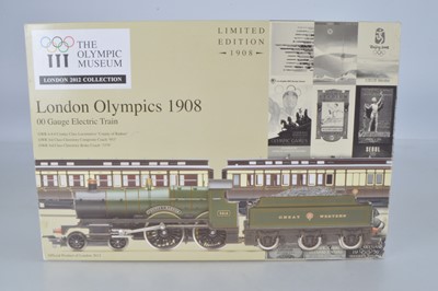 Lot 19 - Hornby (China) boxed 00 Gauge Limited Edition R2980  London Olympics 1908 Train Pack
