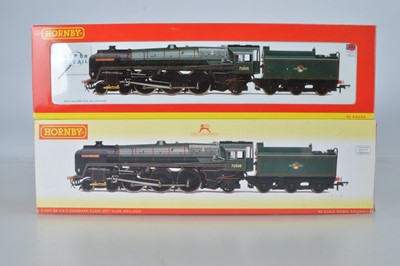 Lot 44 - Hornby (China) boxed 00 Gauge BR green Clan Class Locomotives and Tenders (2)