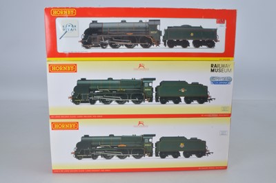 Lot 77 - Hornby (China) boxed 00 Gauge BR green Lord Nelson and King Arthur N15 Class Locomotives and  Tenders (3)