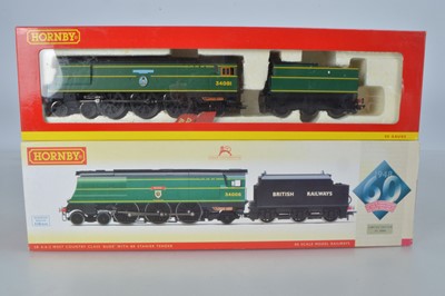 Lot 79 - Hornby (China) boxed 00 Gauge Early BR Malachite green West Country and Battle of Britain Class Locomotives and Tenders (2)
