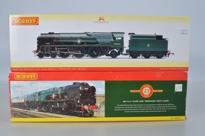 Lot 83 - Hornby (China) boxed 00  BR green rebuilt Merchant Navy Class Locomotives and Tenders (2)