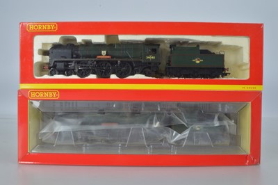 Lot 84 - Hornby (China) boxed 00 Gauge BR green rebuilt West Country Class  Locomotives and Tenders (2)