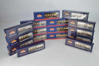 Lot 224 - Bachmann boxed 00 Gauge chocolate and cream Pullman Cars with grey and white roofs (16)
