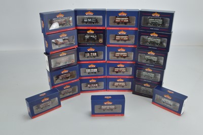 Lot 235 - Bachmann Collectors Club boxed 00 Gauge Private Owners wagons (23)