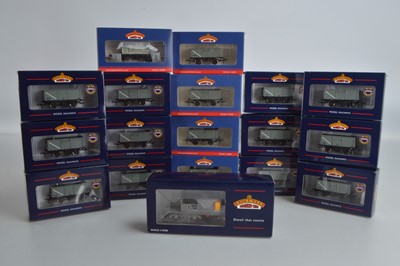 Lot 239 - Bachmann boxed 00 Gauge BR 16-Ton grey Mineral Wagons and Queen Mary and Pill Box Brake Vans (18)