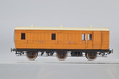Lot 292 - Lawrence Scale Models OO Gauge kitbuilt LNER Teak 6-wheel Guards Passenger Baggage Van