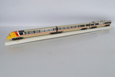 Lot 394 - Space Models Travel Agents Display Model Three Car Intercity APT