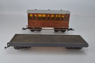 Lot 399 - G Gauge Kit/scratchbuilt unboxed short 3-Compartment bogie Coach and bogie Flat Truck (2)