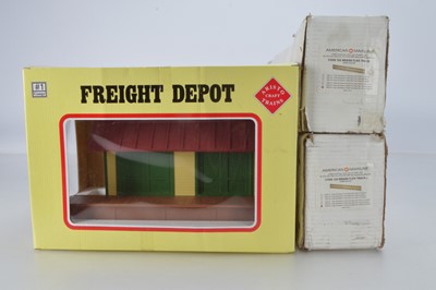 Lot 452 - American Mainline 3 feet Brass Rail & Freight Store (24)