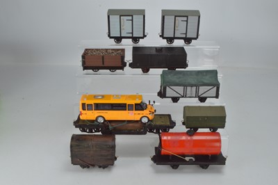 Lot 474 - Swift Model G Gauge narrow gauge kit built and painted Goods rolling stock (9)