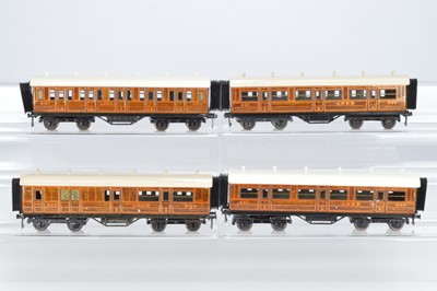 Lot 512 - Bassett Lowke 0 Gauge Bing for Bassett Lowke, LNER 1924 series, 3 x 1st class and 1 x 3rd Brake Coach