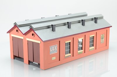 Lot 571 - A Midland Models O Gauge  2 Road Engine Shed